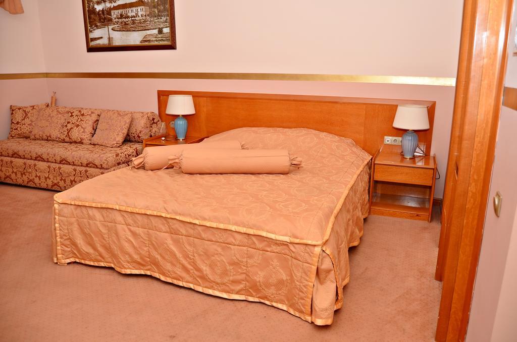 Garni Hotel Park Palic Exterior photo