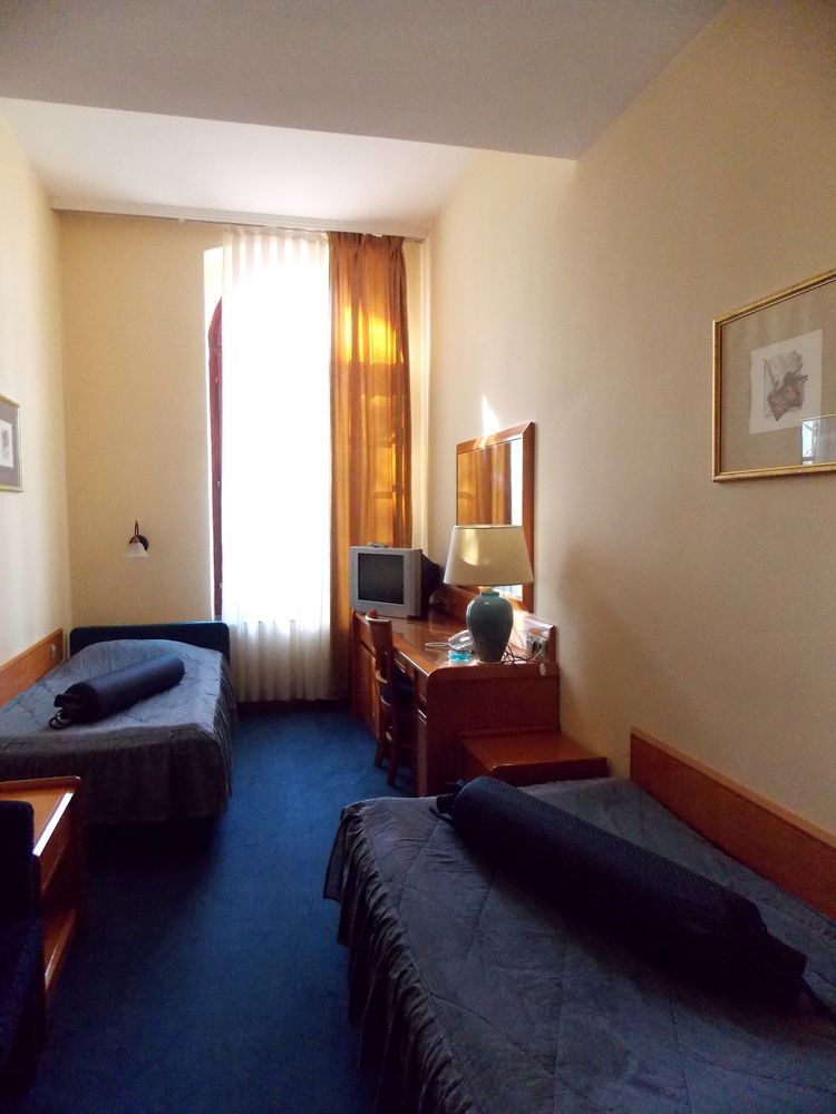 Garni Hotel Park Palic Exterior photo