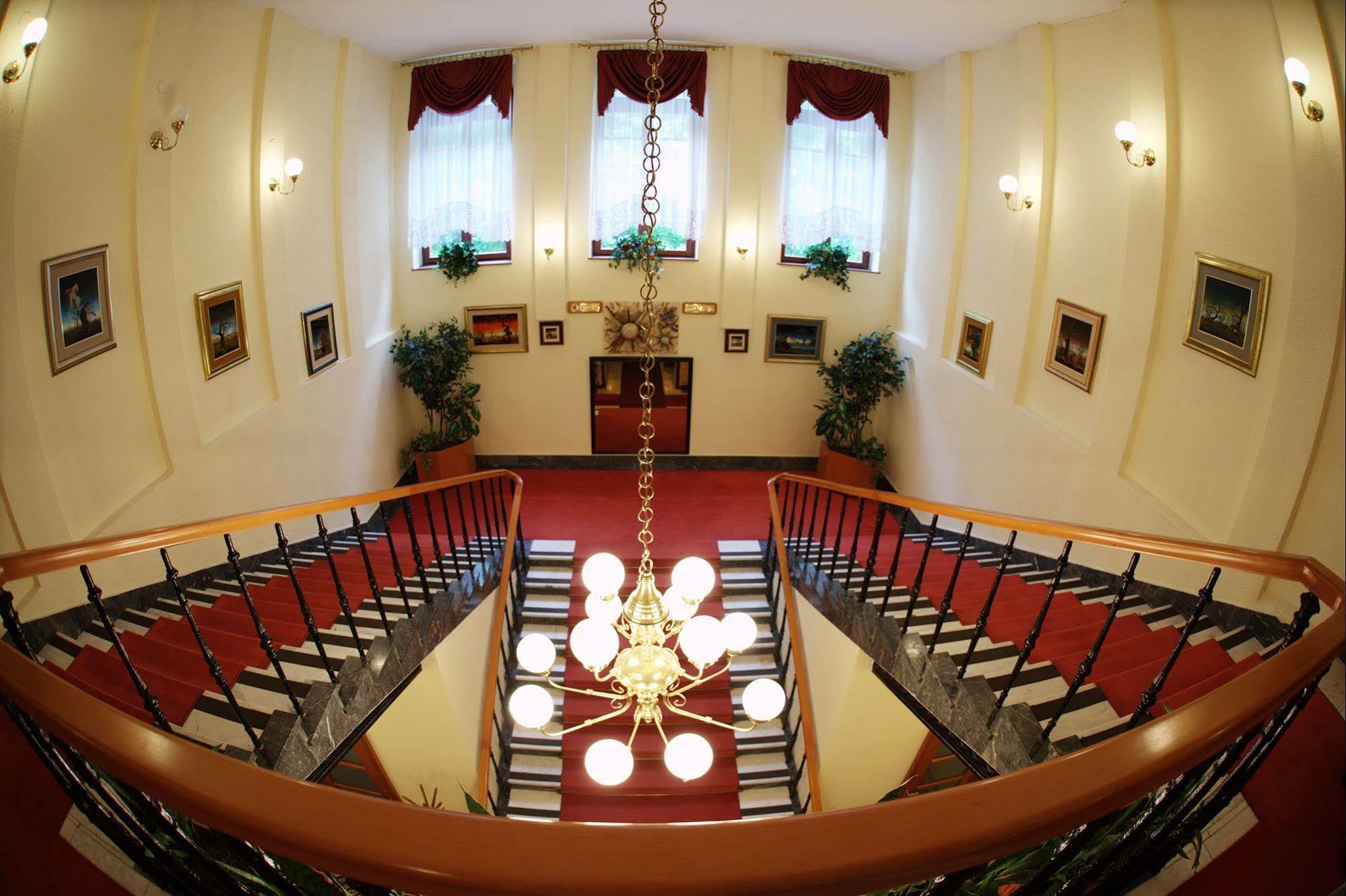Garni Hotel Park Palic Exterior photo